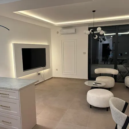 Yellow Diamond Center Free Parking 公寓 诺威萨