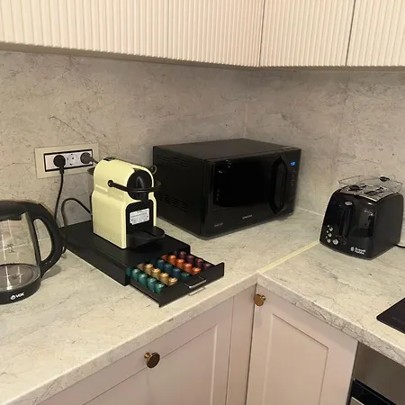 Yellow Diamond Center Free Parking 诺威萨